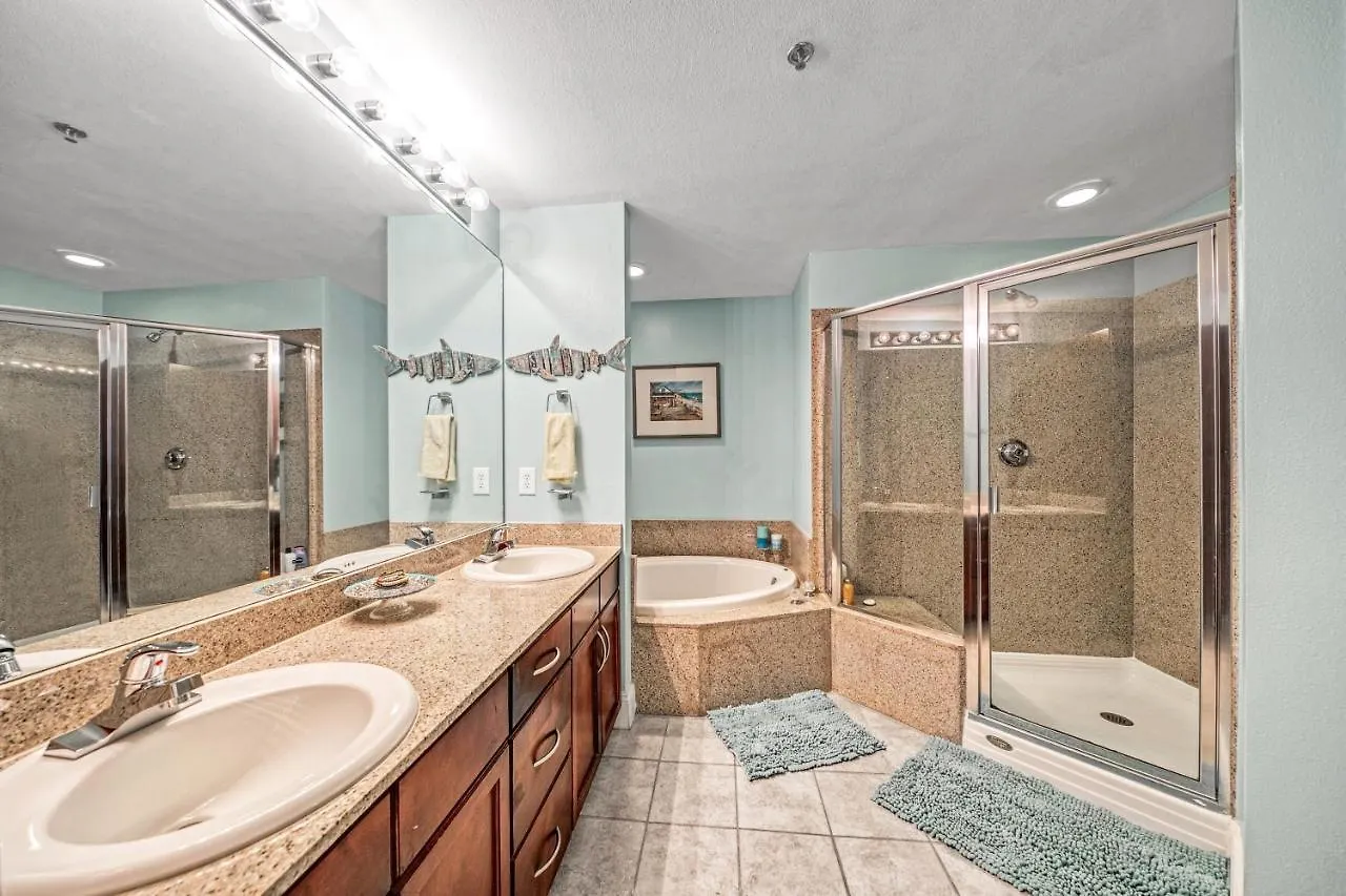 On The 3-D Floor, Laketown 324 - Large 2 Bd , Great Views And Amenities Panama City Beach 0*,