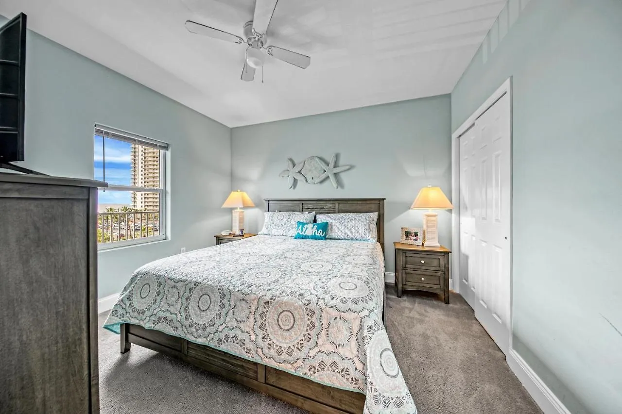 Semesterbostad On The 3-D Floor, Laketown 324 - Large 2 Bd , Great Views And Amenities Panama City Beach