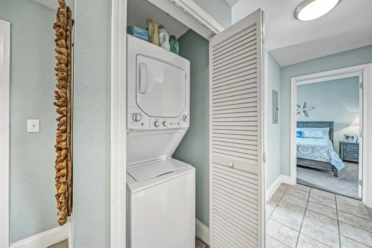 Semesterbostad On The 3-D Floor, Laketown 324 - Large 2 Bd , Great Views And Amenities Panama City Beach USA