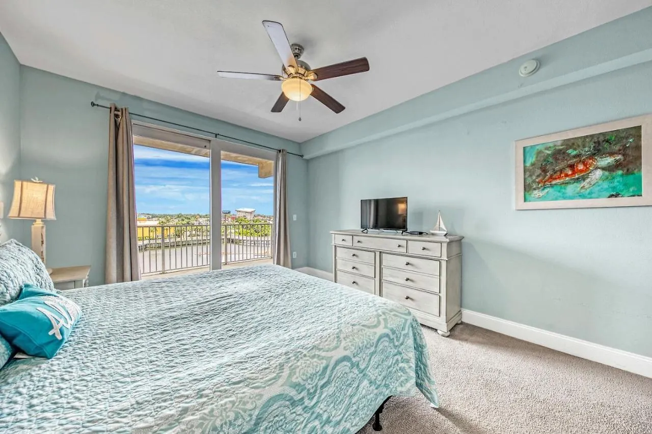 Semesterbostad On The 3-D Floor, Laketown 324 - Large 2 Bd , Great Views And Amenities Panama City Beach USA